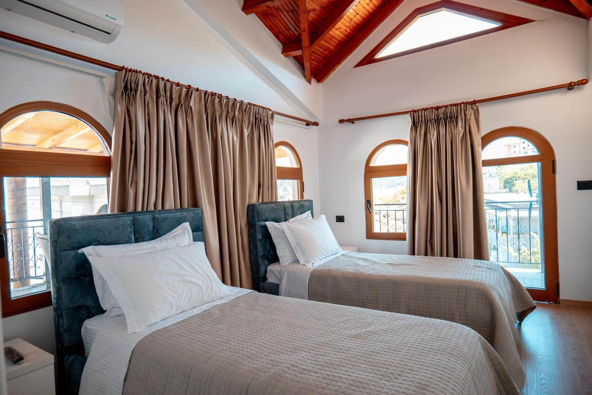 Fabio Guest House จีโรคาสเตอร์ ภายนอก รูปภาพ